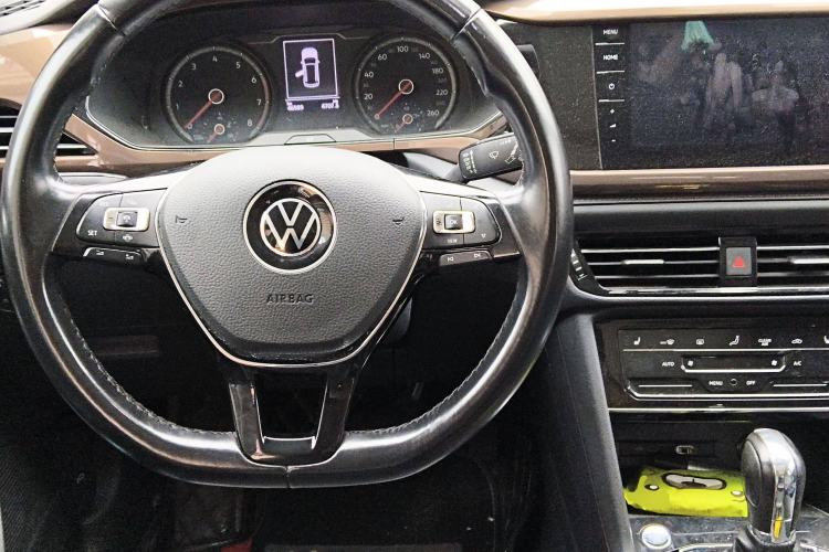 Used Volkswagen Tharu 2020 280TSI Two-Wheel Drive Luxury Plus Version China VI Standard
