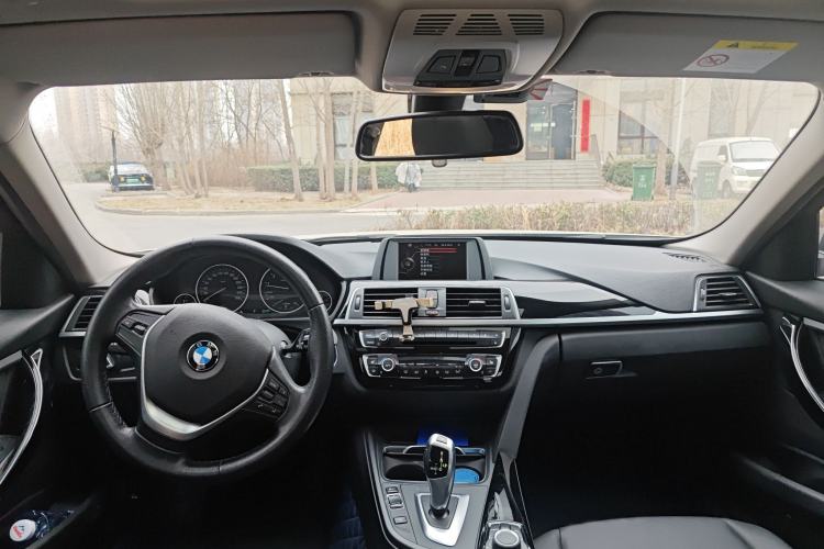 Used BMW 3 Series 2017 320Li Fashion Model Interior 2