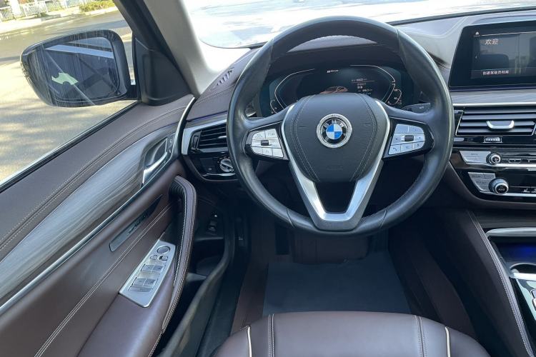 Used BMW 5 Series New Energy 2020 Mileage Upgrade Version 530Le Luxury Package