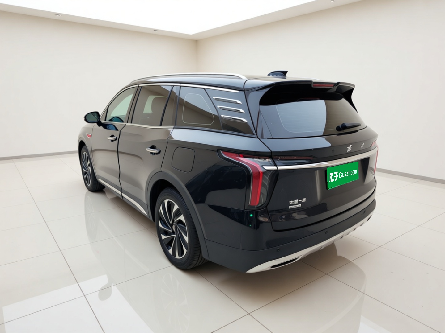 Hongqi HS7 PHEV 2024 2.0T PHEV Four-Wheel Drive Flagship Edition 7 Seats — снимка 4