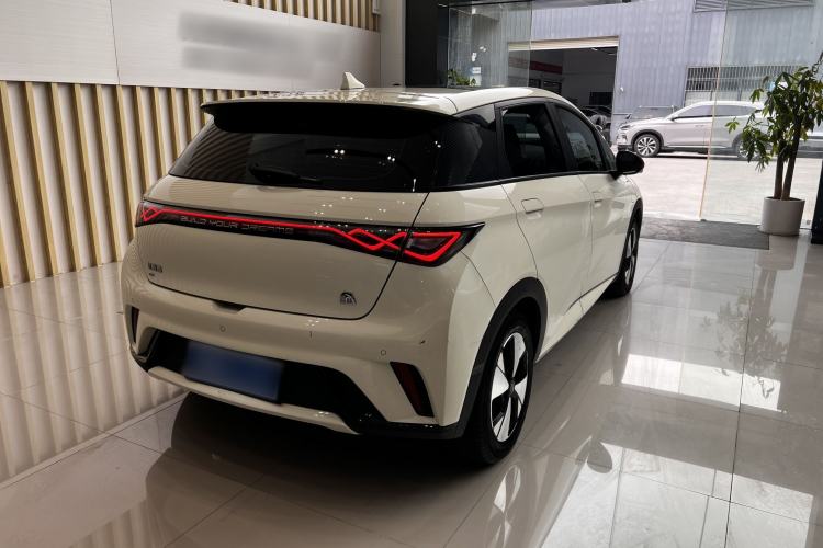 Used BYD Dolphin 2023 420 km Fashion Edition