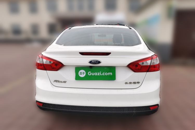 Used Ford Focus 2012 Sedan 1.6L Manual Comfort Model
