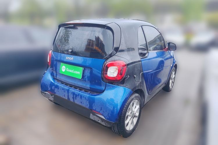 Used smart fortwo 2018 1.0L 52kW Hardtop Dynamic Version China V Rear Right 45 Deg
