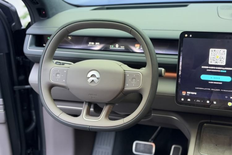 Used Nio ES8 2026 Model 6-seat Executive Signature Edition Interior 3