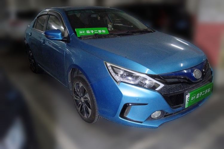 Used BYD Qin New Energy 2016 Qin EV300 Prestige Model Front Right 45 Deg