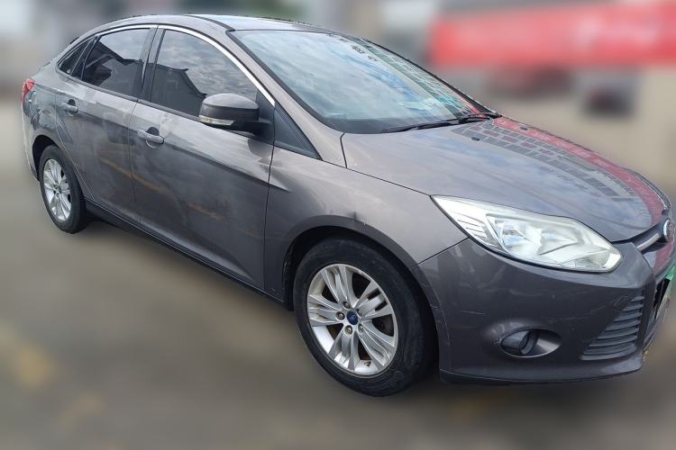 Used Ford Focus 2012 Sedan 1.6L Manual Comfort Model Front Right 45 Deg