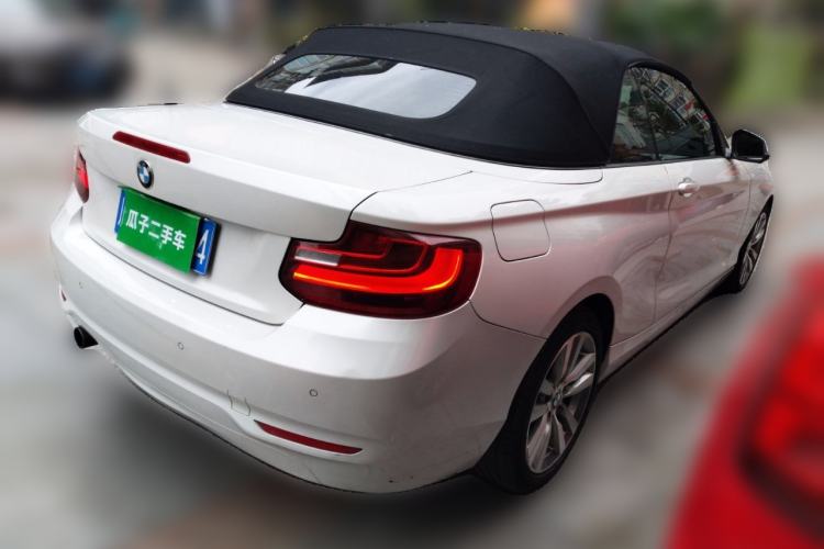 Used BMW 2 Series 2015 220i Convertible Coupe Leading Model
