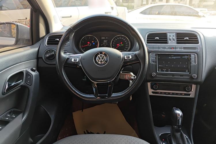Used Volkswagen Polo 2014 1.6L Cross Polo Automatic