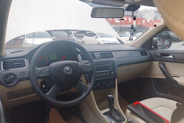 Used Skoda Rapid 2013 1.6L Automatic Smart Selection Model