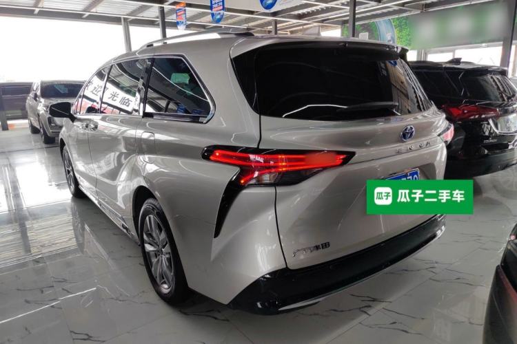 Used Toyota SIENNA 2021 2.5L Hybrid Platinum Edition Rear Left 45 Deg