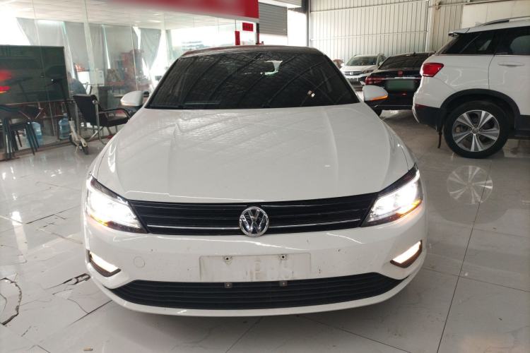 Used Volkswagen Lamando 2018 230TSI DSG Fashion Edition
