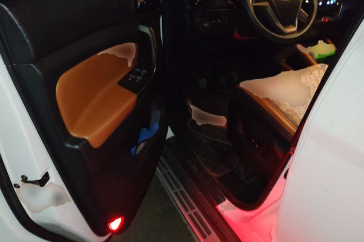 Used CHANGAN OSHAN CX70 2017 CX70T 1.5T Manual Zunqing Edition