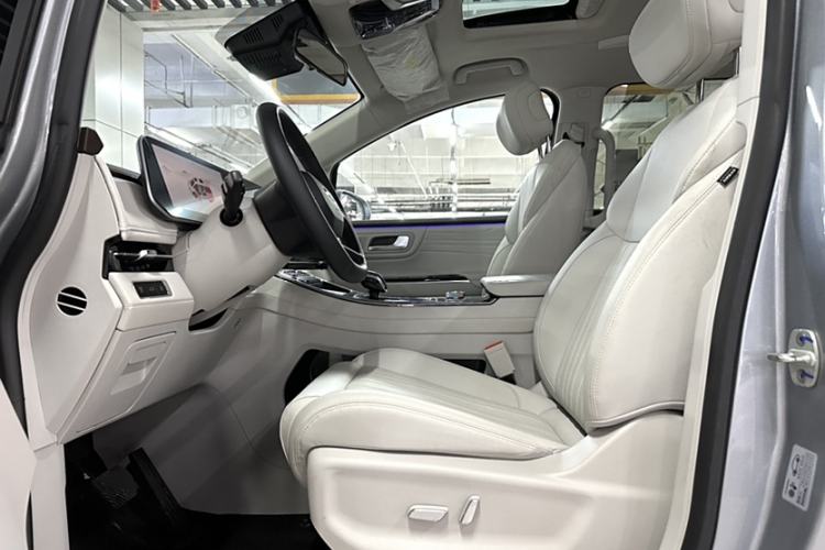 Used JAC Refine RF8 PHEV 2024 Zhiling Edition 1.5T 150KM Flagship Model – Lithium Iron Phosphate
