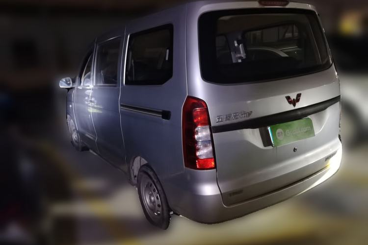 Used Wuling Hongguang V 2019 1.5L Standard Version China VI LAR
