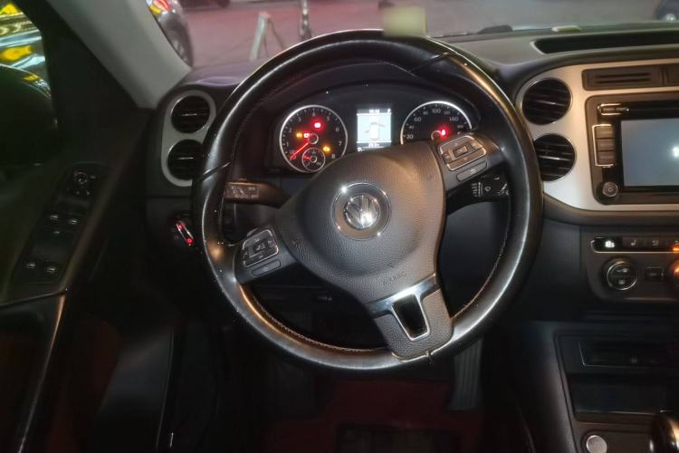 Used Volkswagen Tiguan 2013 2.0 TSI Automatic All-Wheel-Drive Flagship Edition