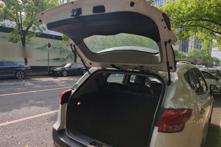 Used JAC Group Refine S3 2017 1.5L Manual Luxury Smart Model Trunk