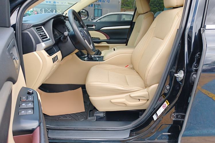 Used Toyota Highlander 2015 2.0T Two-Wheel Drive Elite Edition 7 Seats
