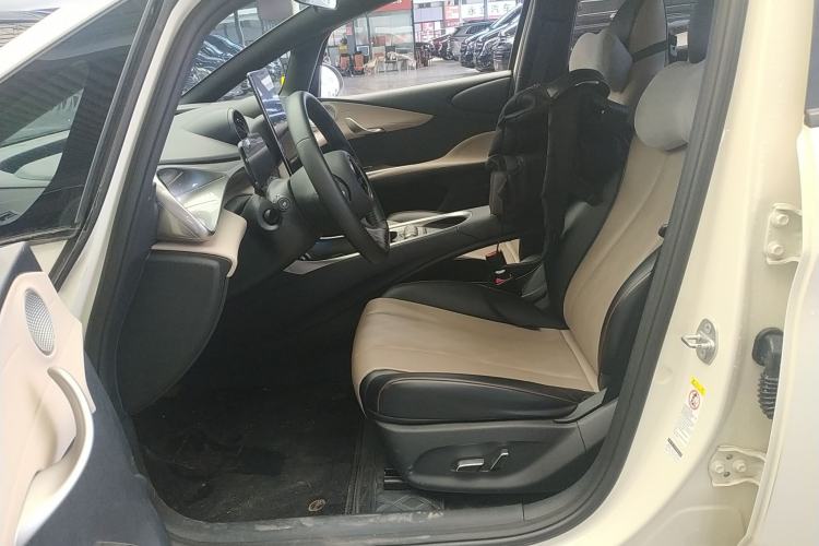 Used BYD Dolphin 2023 420 km Fashion Edition
