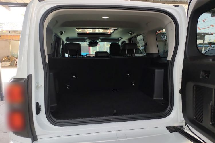 Used Haval H9 2024 2.0T Gasoline 4x4 Territory Edition Trunk