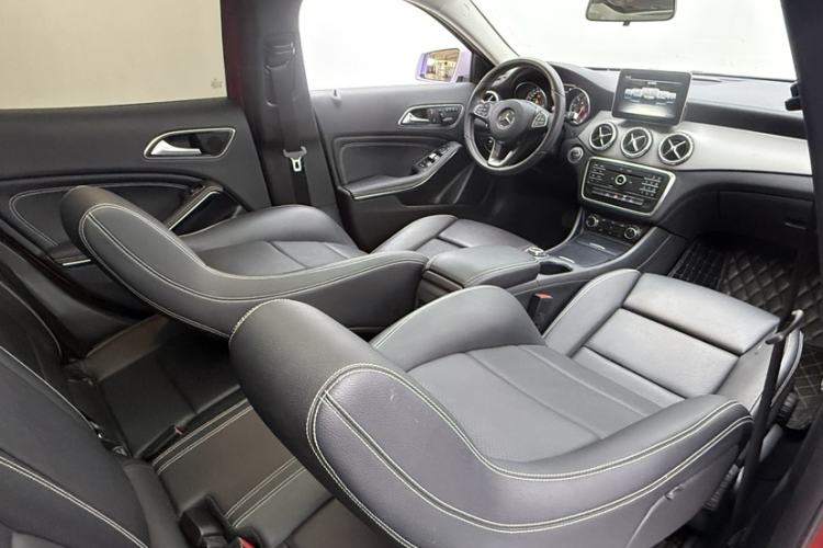 Used Mercedes-Benz GLA 2016 GLA 200 Fashion Model Interior 7