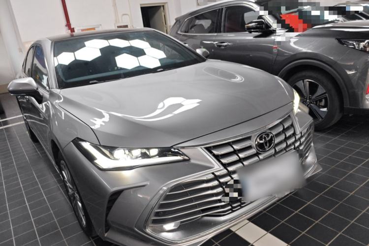 Used Toyota Avalon 2024 Dual-Motor 2.0L Luxury Edition