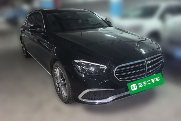 Used Mercedes-Benz E-Class 2022 E 260 L Front Right 45 Deg