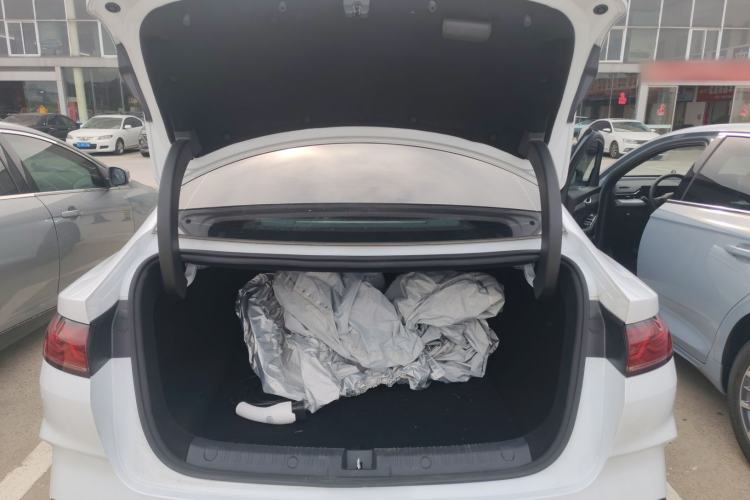 Used BYD Qin L 2024 DM-i 80KM Leading Model Trunk