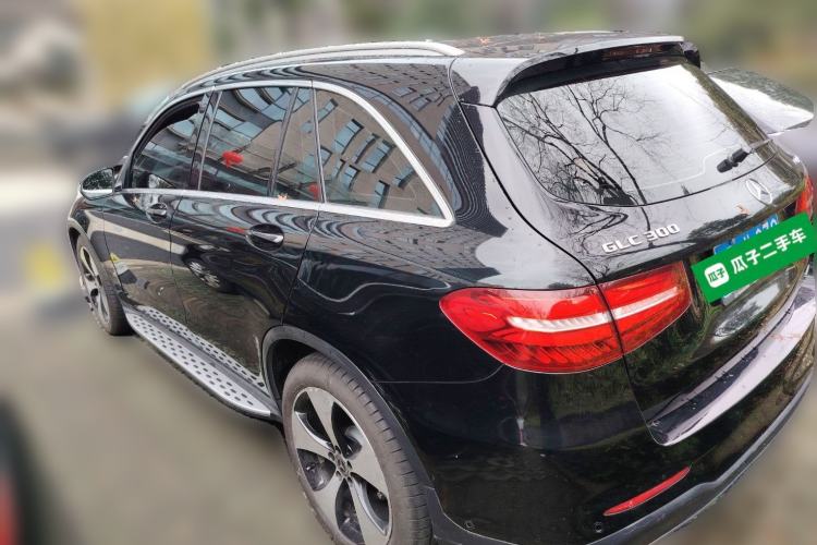 Used Mercedes-Benz GLC 2018 Refreshed GLC 300 4MATIC Dynamic Edition
