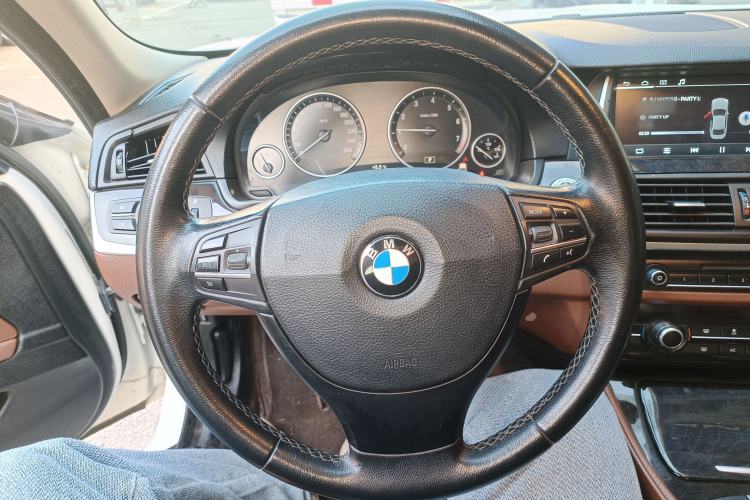 Used BMW 5 Series 2014 525Li Leading Model