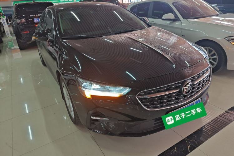 Used Buick Regal 2020 552T Elite Edition Front Right 45 Deg