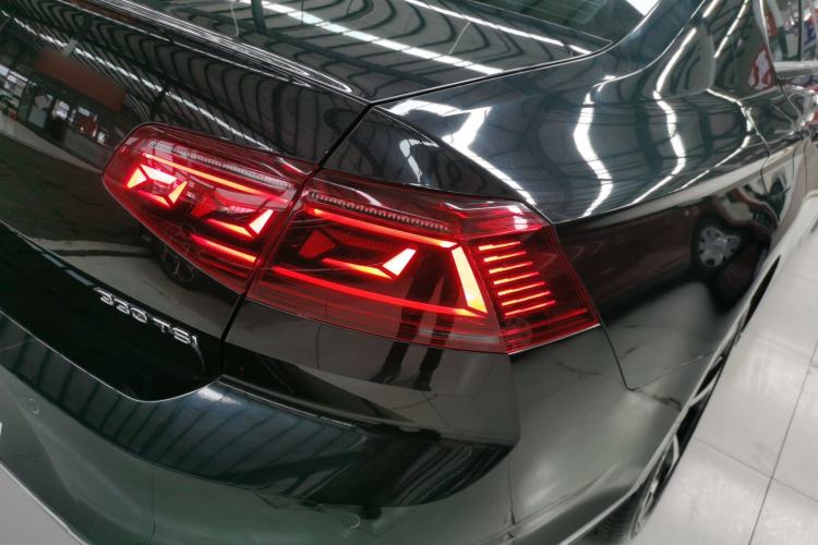 Used Volkswagen Magotan 2023 2 Million Units Commemorative Edition 330TSI DSG Luxury Version
