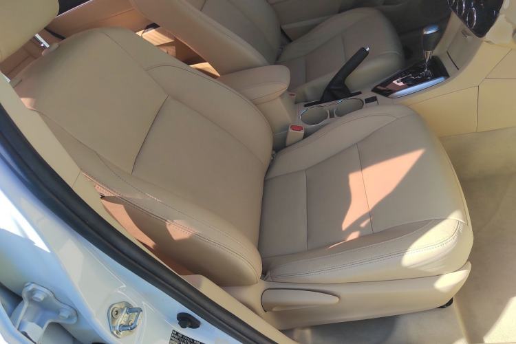 Used Toyota Corolla 2014 1.6L CVT GL-i Leather Edition