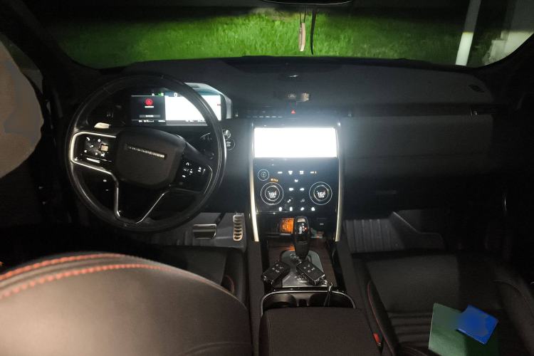 Used Land Rover Discovery Sport 2022 Revised Version 249 PS R-Dynamic S Performance Edition 5 Seats Center Console