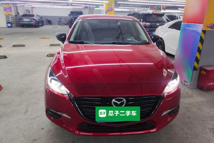 Used Mazda Mazda 3 Axela 2017 Hatchback 2.0L Automatic Sport Model China V Emission Standard