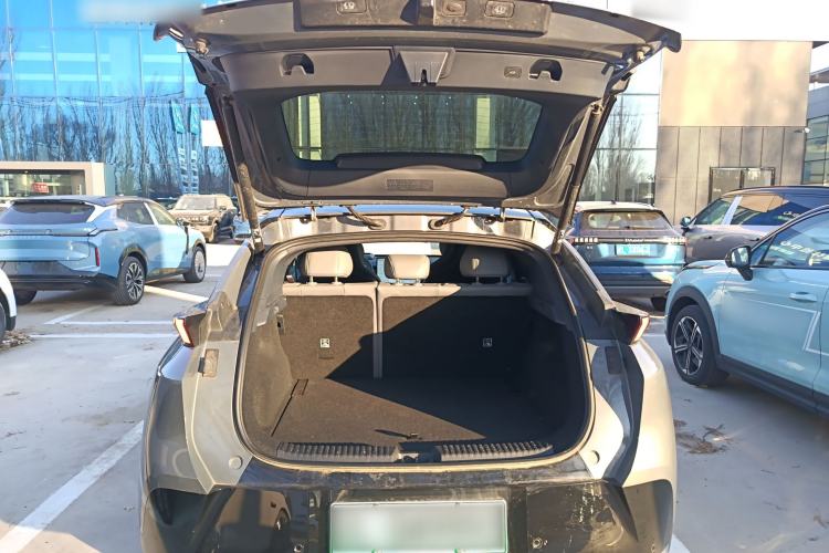 Used Lynk & Co Z20 2025 530 km Range Rear-Wheel Drive Max