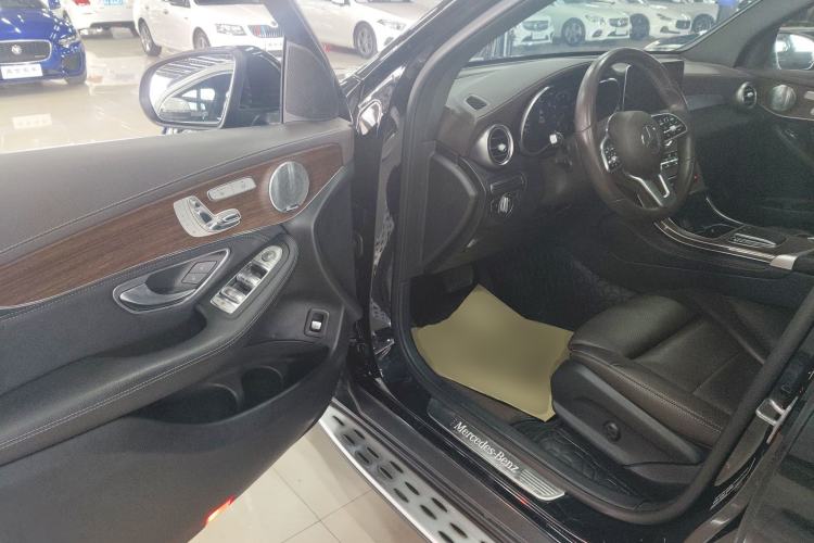 Used Mercedes-Benz GLC 2020 GLC 300 L 4MATIC Luxury Model