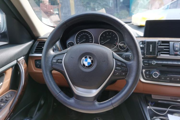 Used BMW 3 Series 2013 Facelifted 320Li Luxury Design Package Steering Wheel