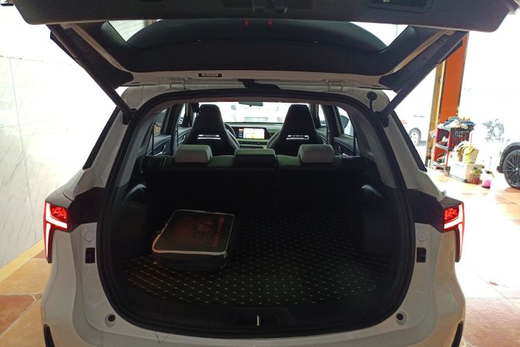 Used CHANGAN CS75 PLUS 2024 3rd Generation Champion Edition 1.5T Intelligent Drive Dynamic Model