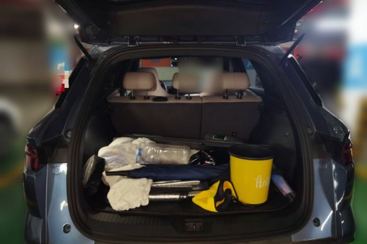 Used BYD Song Pro New Energy 2024 HONOR Edition DM-i 71KM Navigation Model
