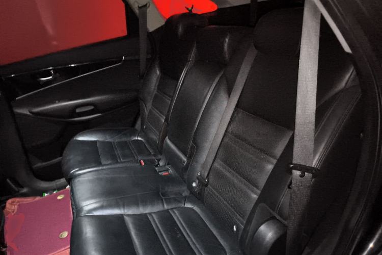 Used Kia Sorento 2015 Sorento L 2.4L Gasoline 4WD Elite Edition 7 Seats China IV Standard