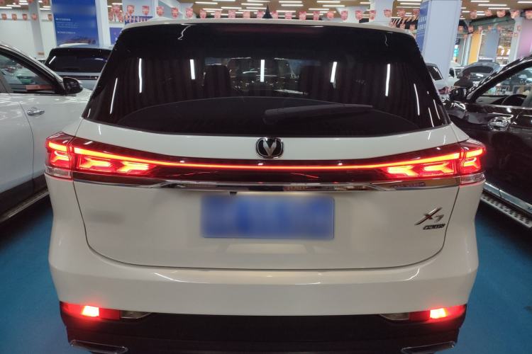 Used CHANGAN X7 PLUS 2024 1.5T Automatic Luxury 7-Seater Exterior 4