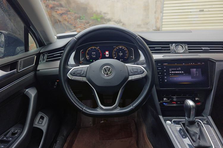 Used Volkswagen Magotan 2020 330TSI DSG Luxury Edition Steering Wheel