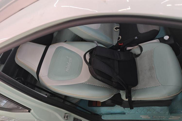 Used Wuling Hongguang MINIEV 2024 3rd Generation 215km Advanced Version
