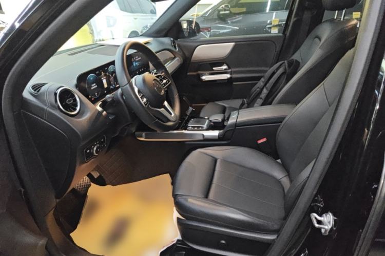 Used Mercedes-Benz GLB 2021 GLB 180 Fashion Model Left Front Seat