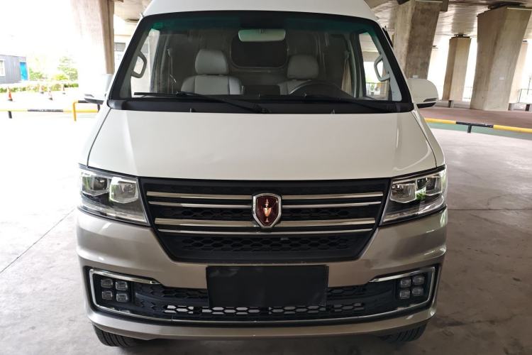 Used Jinbei New Hiace S 2023 1.5L Wealth Edition Van 2/5-Seater Air-Conditioned Model SWC15M