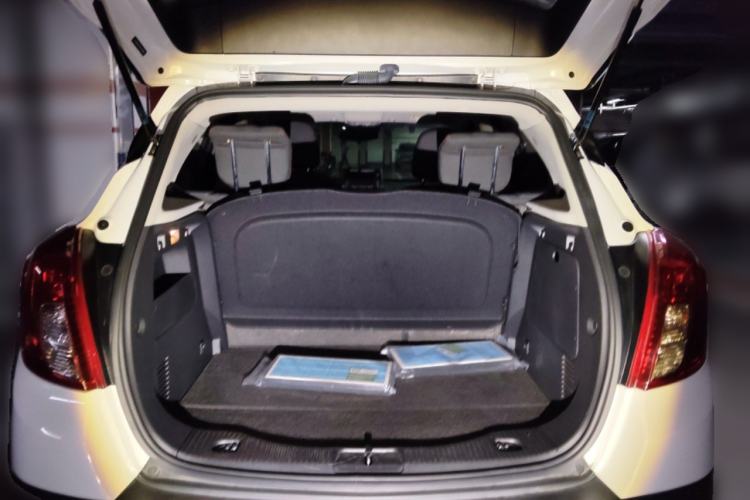 Used Buick Encore 2015 1.4T Automatic Two-Wheel Drive Urban Elite Version