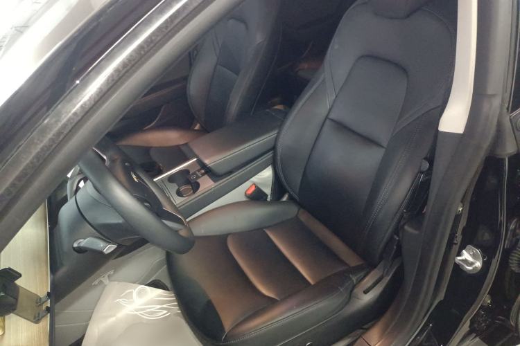 Used Tesla Model 3 2022 Rear-Wheel-Drive Version Left Front Seat