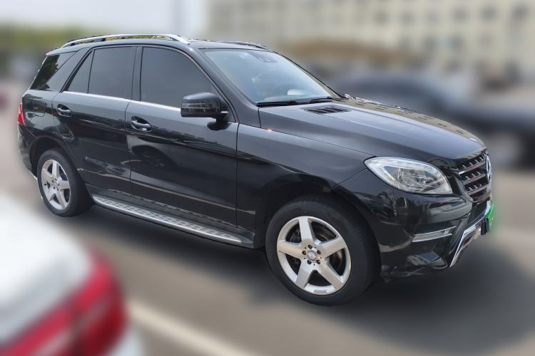 Used Mercedes-Benz M-Class 2014 ML 400 4MATIC Luxury Model