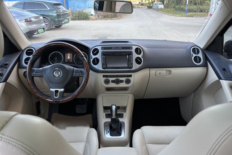 Used Volkswagen Tiguan L 2013 1.8TSI Automatic Two-Wheel Drive Luxury Model