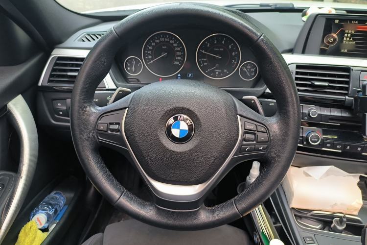 Used BMW 3 Series 2017 320i M Sport Steering Wheel